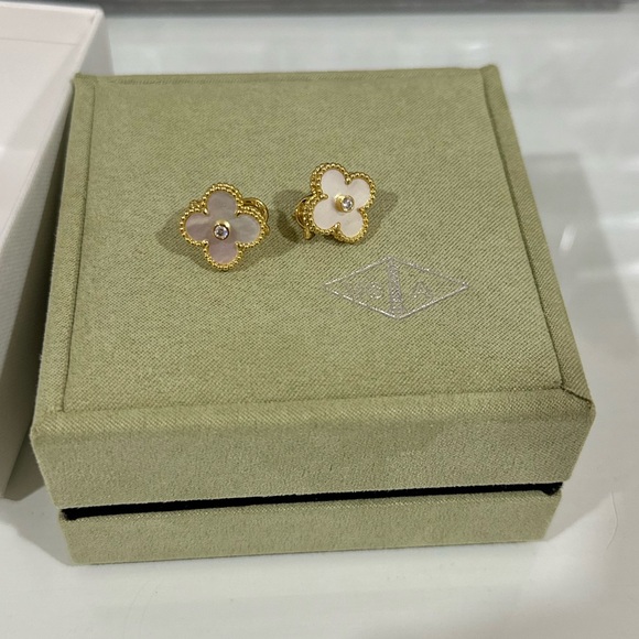 Van cleeff earrings